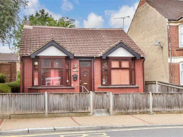 1 Bedroom Detached Bungalow