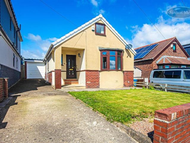 1 bedroom detached bungalow for sale