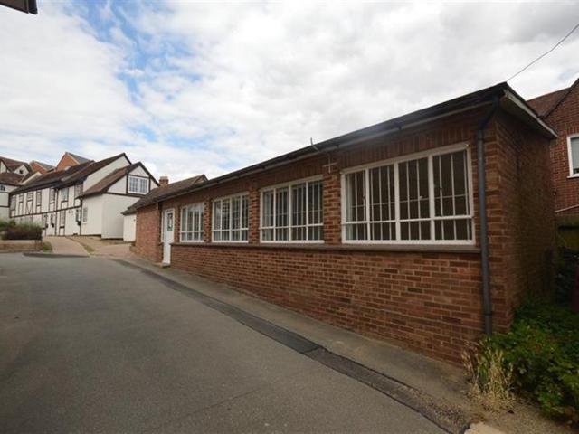 1 bedroom detached bungalow for sale