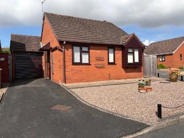 2 bedroom detached bungalow for sale