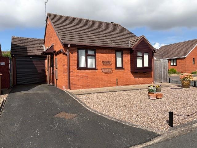 2 bedroom detached bungalow for sale