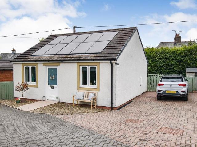 1 bedroom detached bungalow for sale