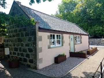 1 bedroom detached bungalow for sale
