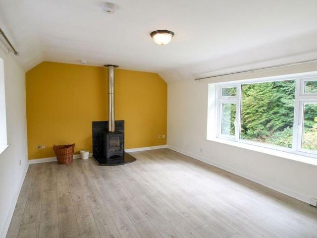 1 bedroom detached bungalow to rent