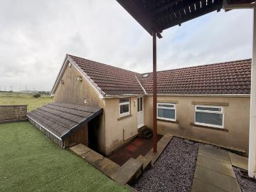 1 bedroom detached bungalow to rent