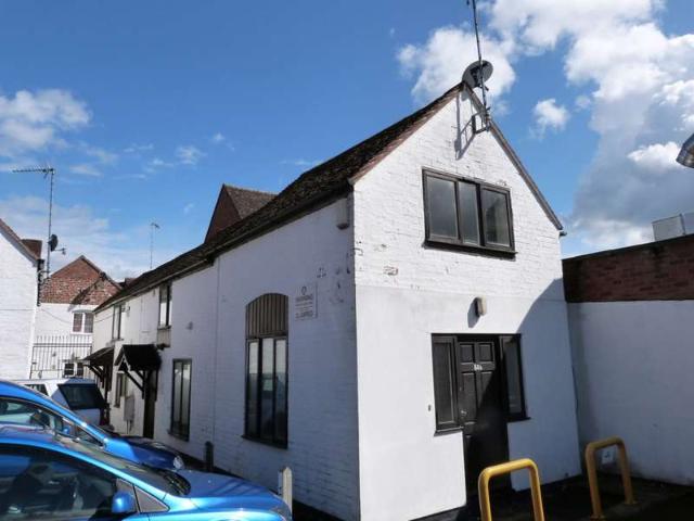 1 Bedroom Detached House