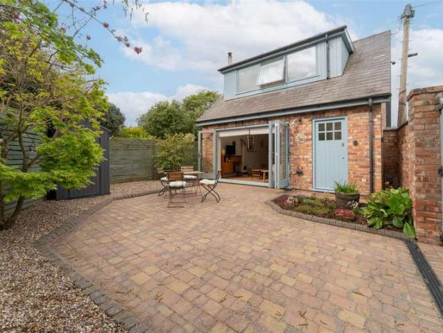 1 Bedroom Detached House