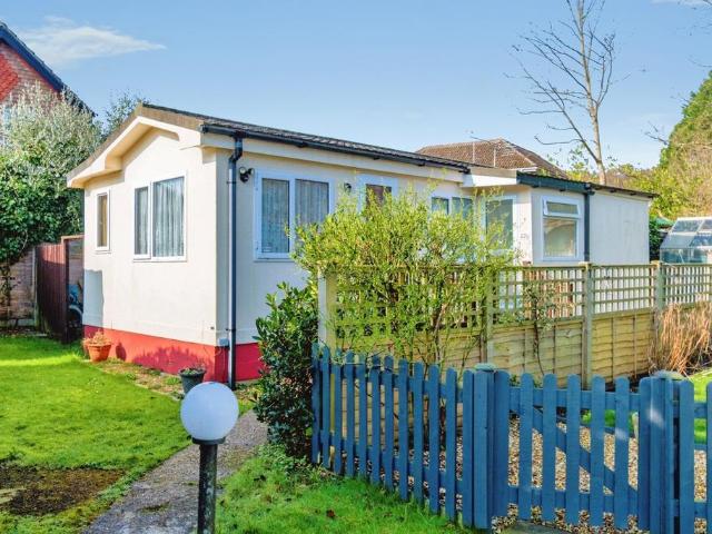 1 bedroom detached house for sale