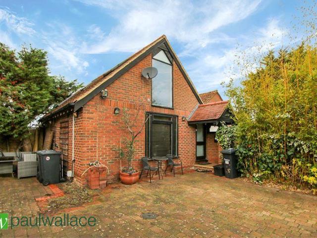 1 bedroom detached house for sale