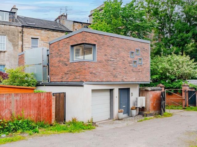 1 bedroom detached house for sale