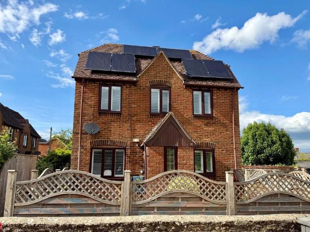 1 bedroom detached house for sale