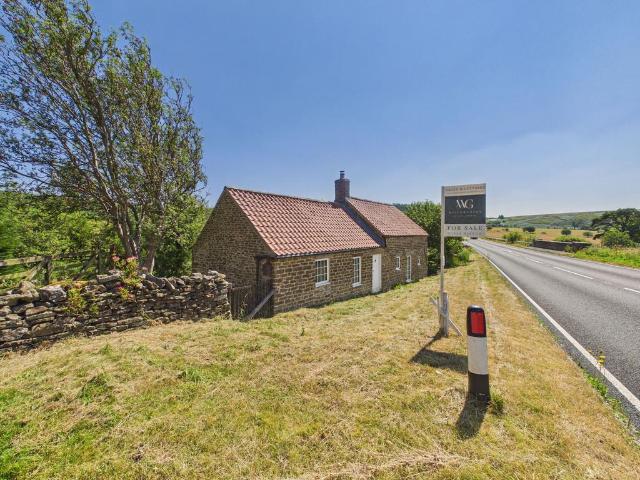 2 bedroom detached house for sale