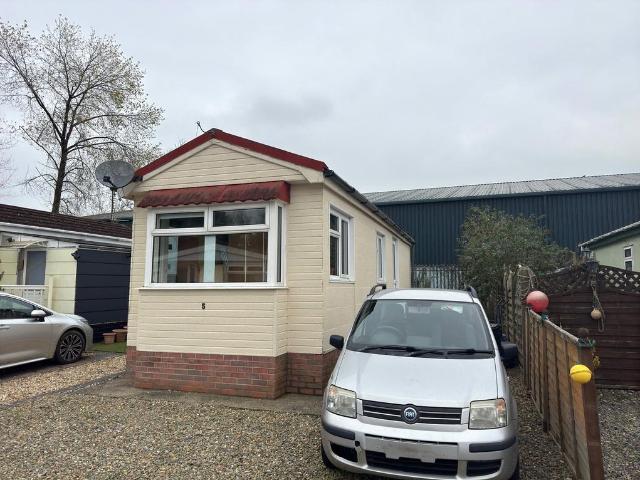 1 bedroom detached house for sale