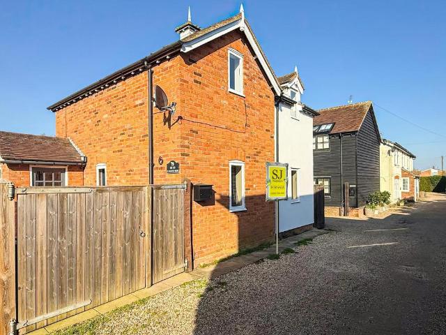 1 bedroom detached house for sale