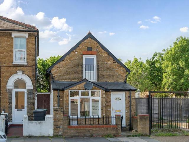 1 bedroom detached house for sale