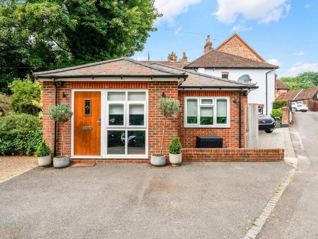 1 bedroom detached house for sale
