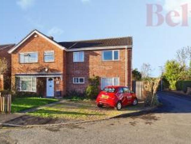 1 bedroom Detached house To Let