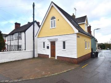 1 bedroom detached house to rent