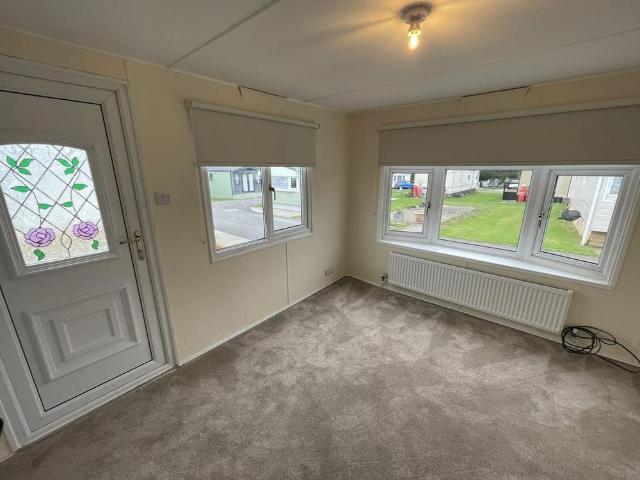 1 bedroom detached house to rent