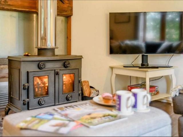 1 bedroom detached house to rent