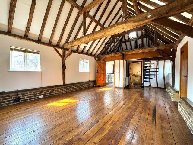 1 bedroom detached house to rent