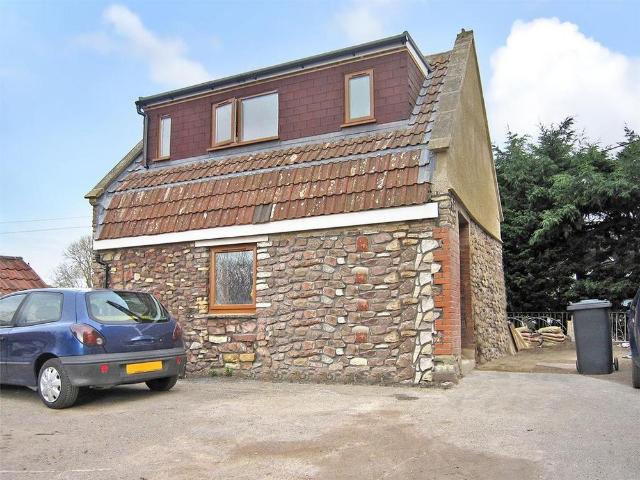 1 bedroom detached house to rent