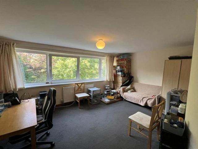 1 bedroom detached house to rent
