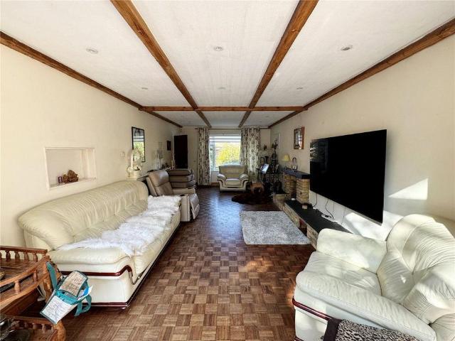 1 bedroom detached house to rent