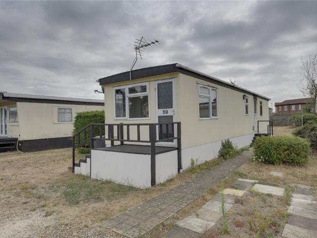 1 bedroom detached house to rent
