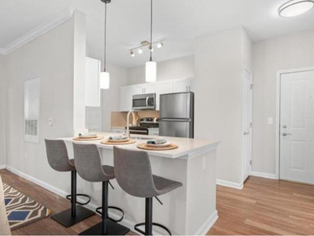 1 bedroom, Dedham MA 02026 103309569