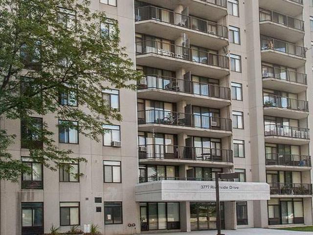 1 Bedroom Den in 3777 Riverside Drive East Windsor, ON N8Y 4W6
