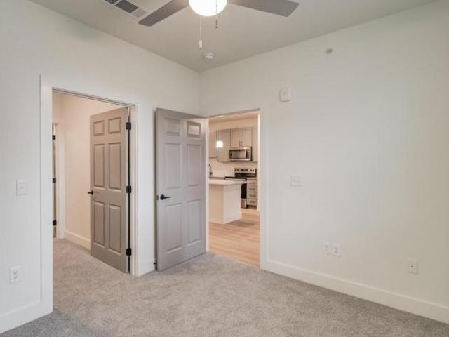 1 bedroom, Denton TX 76208 92041204