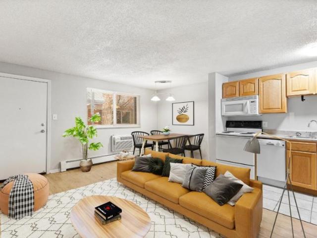 1 bedroom, Denver CO 80206 104952069