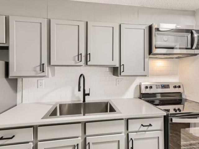 1 bedroom, Denver CO 80219 105842612