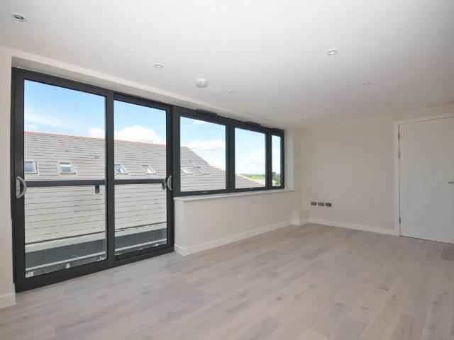 1 bedroom duplex flat to rent