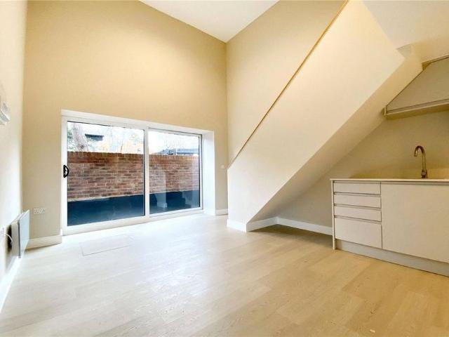 1 bedroom duplex to rent