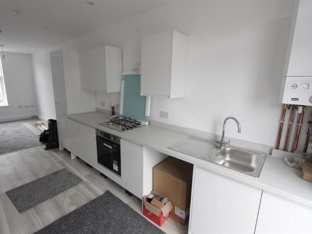 1 bedroom duplex to rent