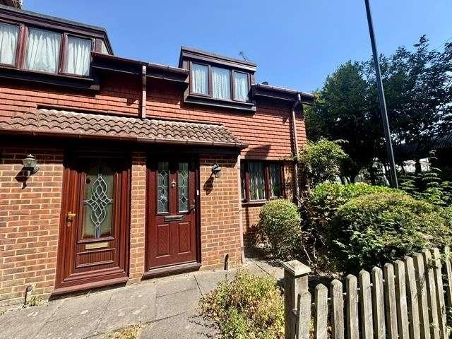 1 Bedroom End Of Terrace House