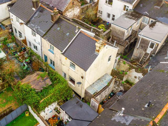 1 Bedroom End Of Terrace House
