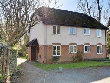 1 Bedroom End Of Terrace House