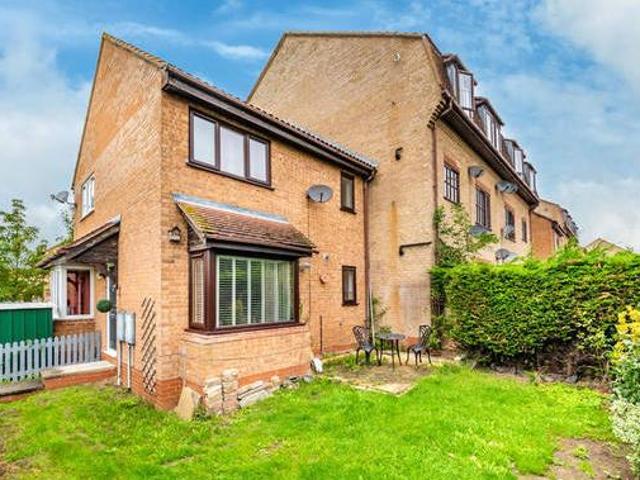 1 bedroom end of terrace house for rent in Dart Close St Ives PE27