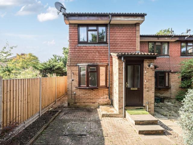 1 bedroom end of terrace house for sale