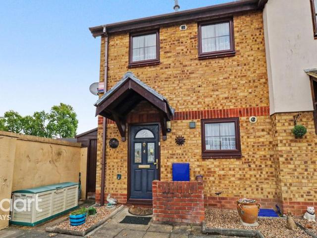 1 bedroom end of terrace house for sale