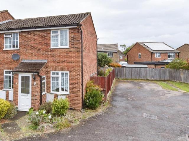 1 bedroom end of terrace house for sale