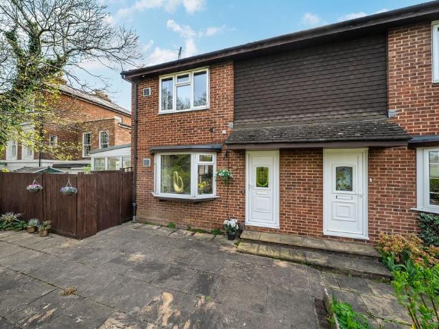 1 bedroom end of terrace house for sale