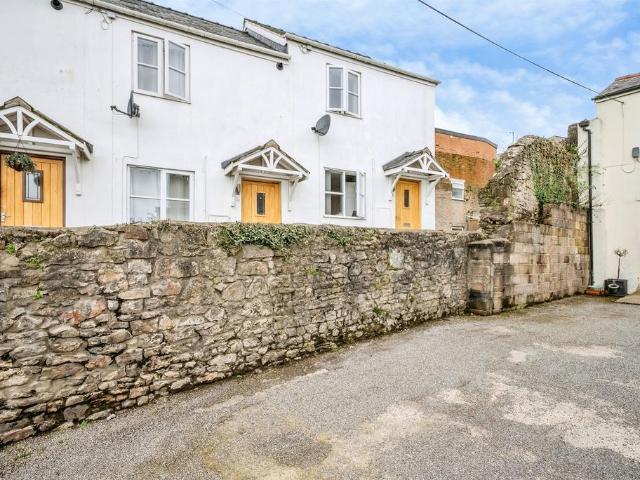 1 bedroom end of terrace house for sale