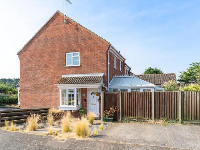 1 bedroom end of terrace house for sale