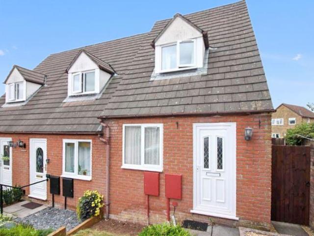 1 bedroom end of terrace house for sale