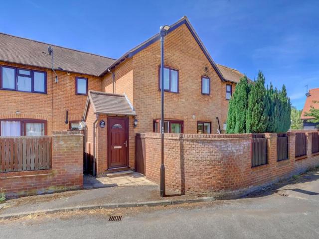 1 bedroom terraced house for sale