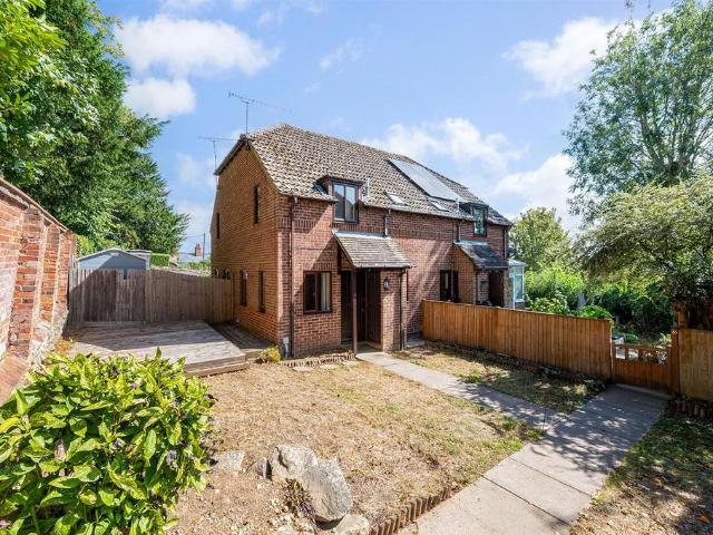 1 bedroom end of terrace house for sale